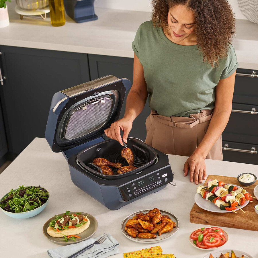 ninja 5-in-1 grill airfryer - cyber space eg351ukcyd
