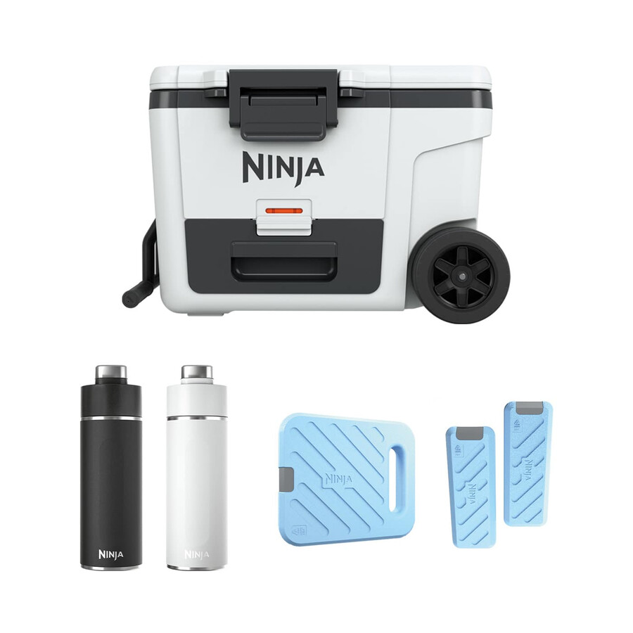ninja frostvault 45qt42l koelbox op wielen inclusief koelelement en drinkfles.