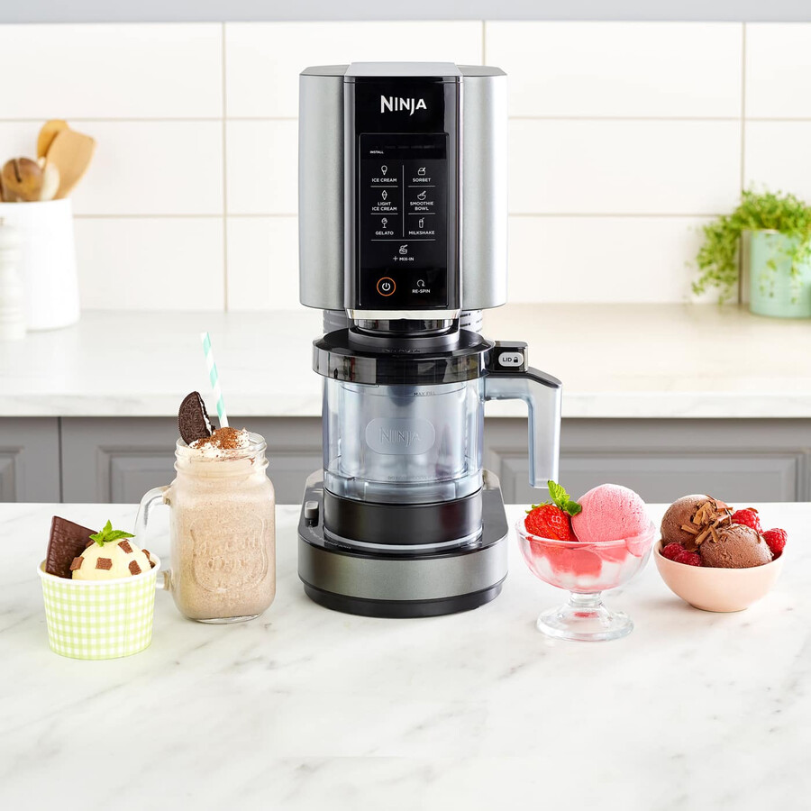 ninja creami ijs- en bevroren dessertmaker set van 6 bakjes met deksels in verschillende kleuren