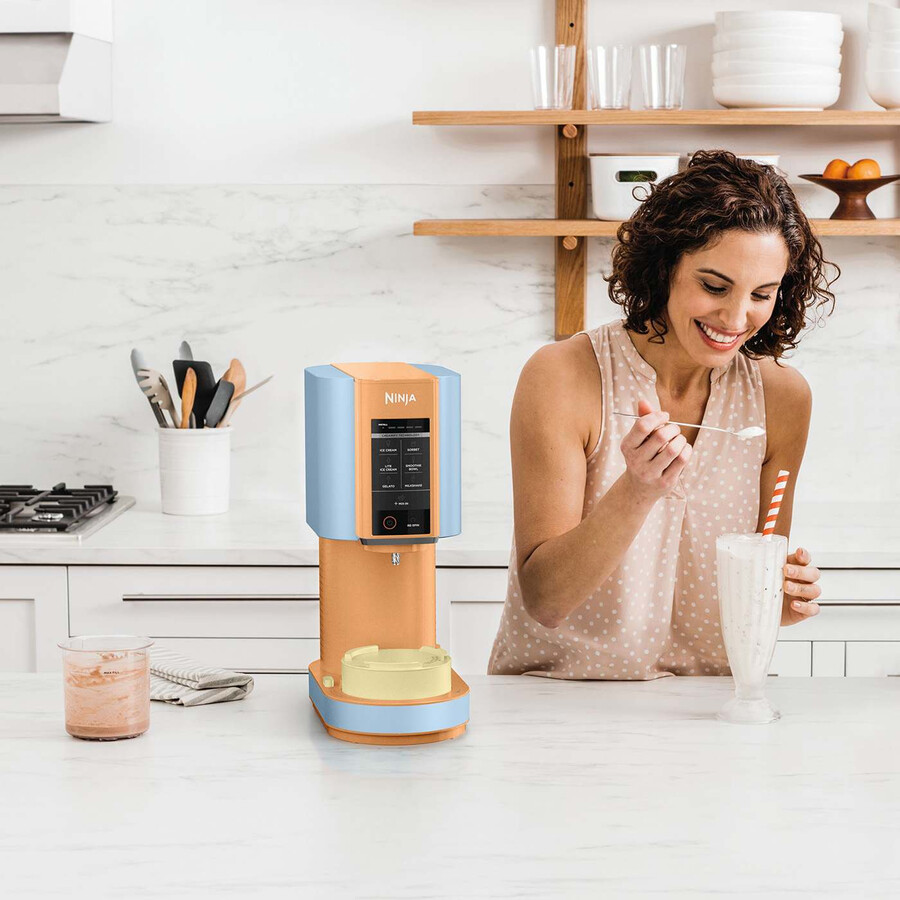 ninja creami ijs- en bevroren dessertmaker - suikerbosbes-abrikoos nc300ukaopl